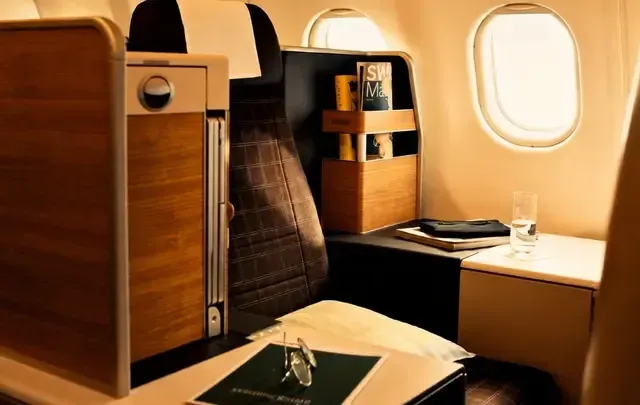 Business class suite with private cabin
