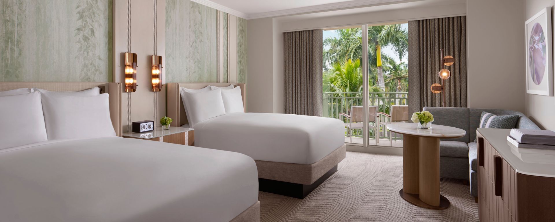 The Ritz-Carlton Naples, Tiburón room